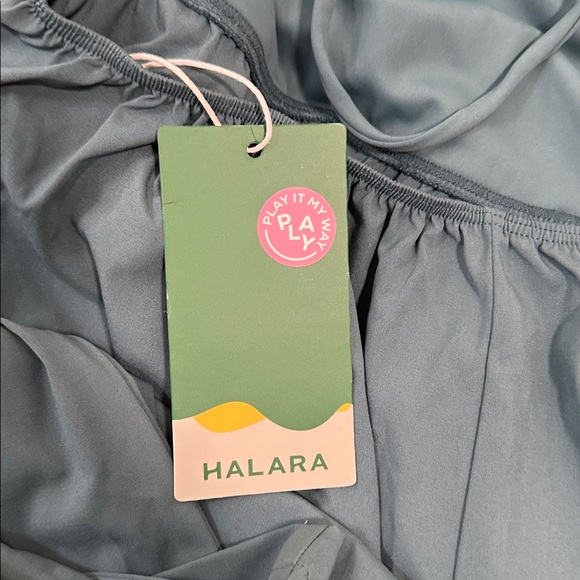 👠 NWT Halara Lace Up Back Wide Leg Jumpsuit - Picture 4 of 5